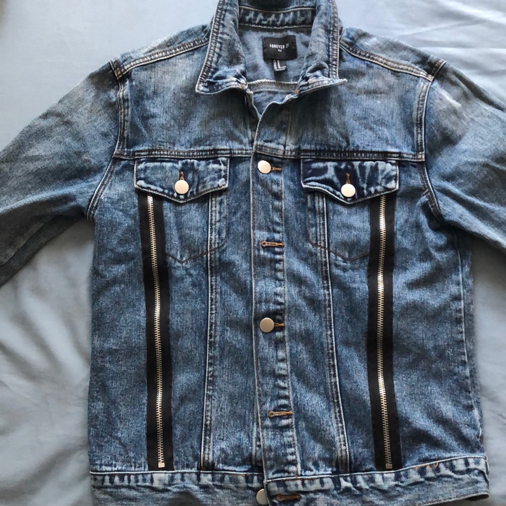 Zippered Jean jacket for men